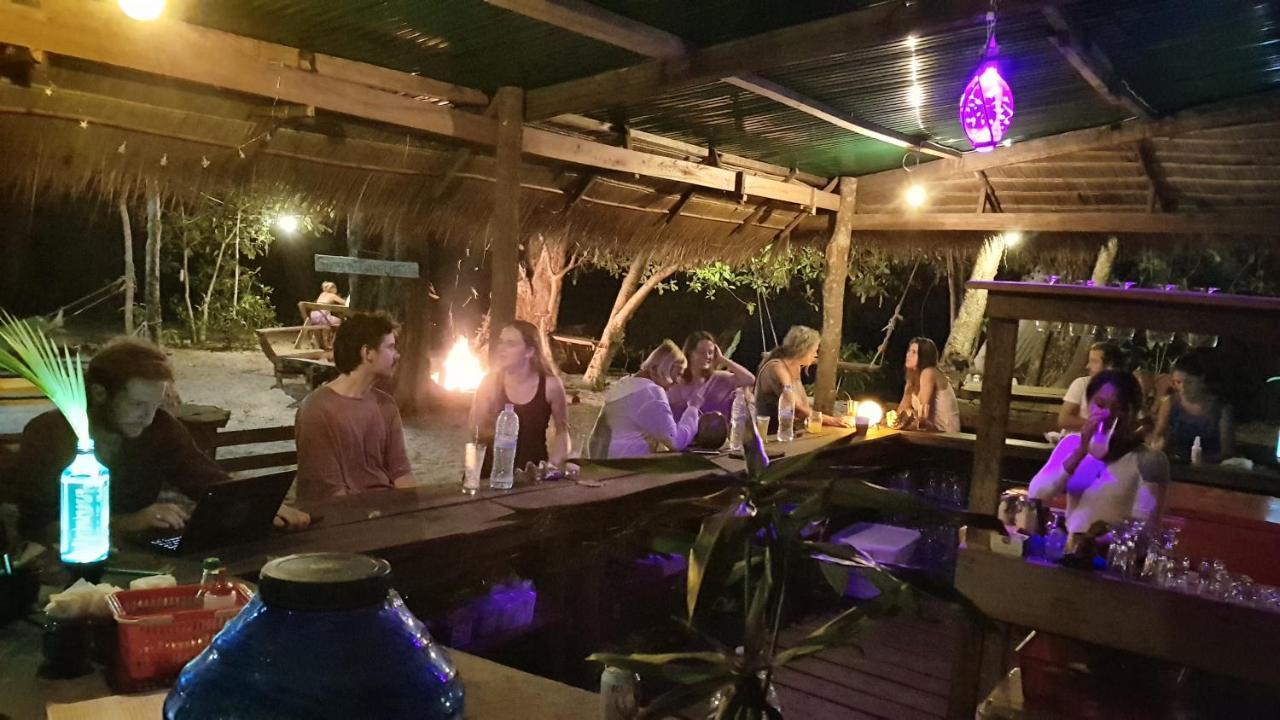 Crusoe Koh Takiev Island Hotell Koh Ta Kiev Eksteriør bilde