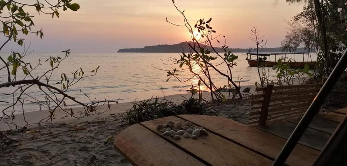 Crusoe Koh Takiev Island Hotell Koh Ta Kiev Eksteriør bilde