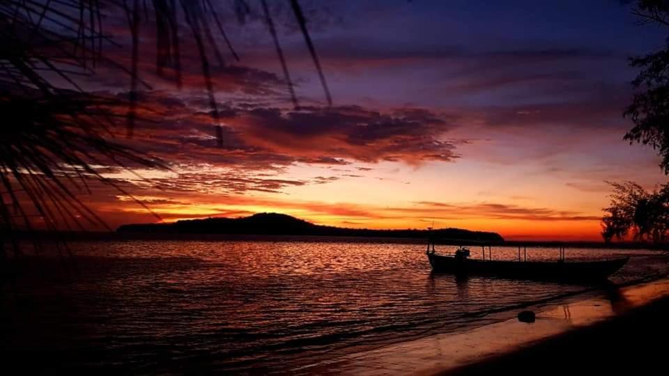 Crusoe Koh Takiev Island Hotell Koh Ta Kiev Eksteriør bilde